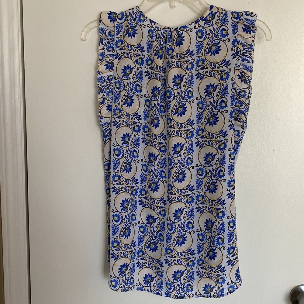 KAARI Blue Sleeveless Top PM Floral Pattern Ruffled Sleeves 100% Polyester - Picture 6 of 8